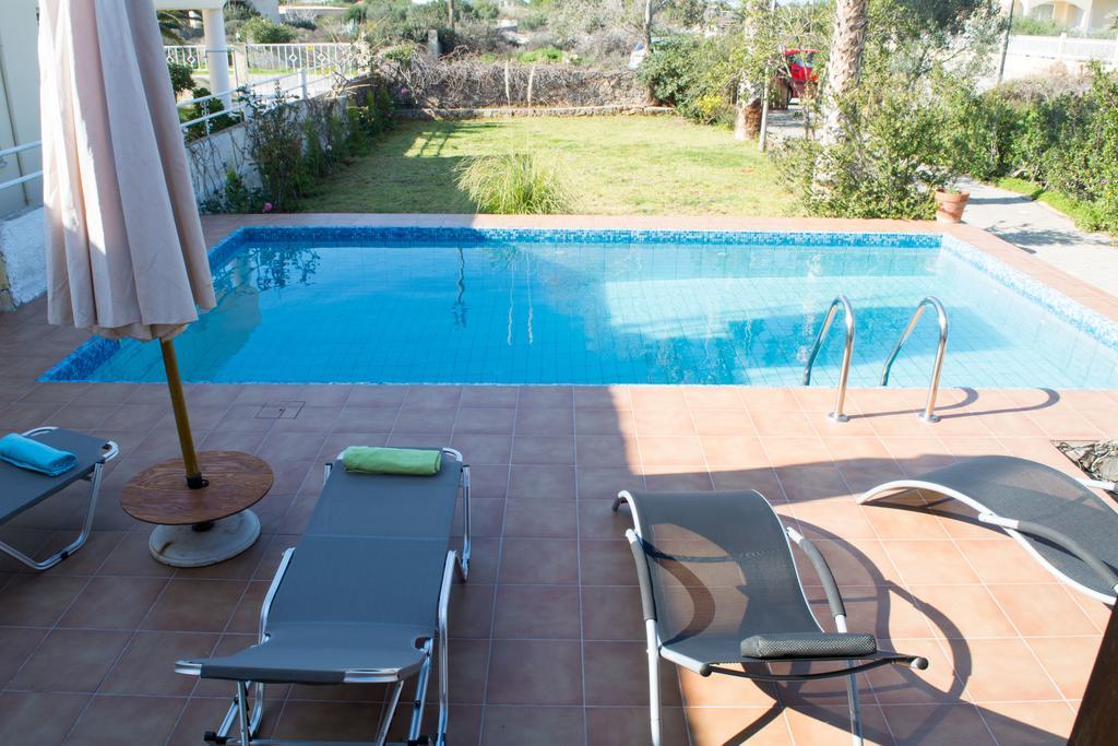 Felia Villa Stavrós Екстериор снимка